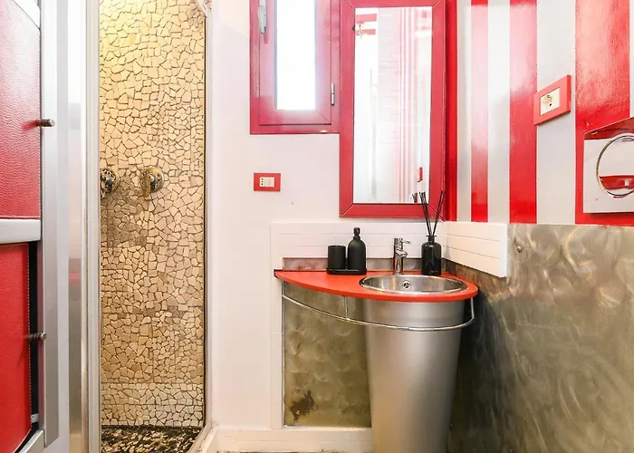 Stylish With Jacuzzi By Ndp Rent
